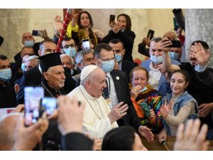Papa, DEAŞ’ın 2 yıl işgal ettiği Karakuş’u ziyaret etti