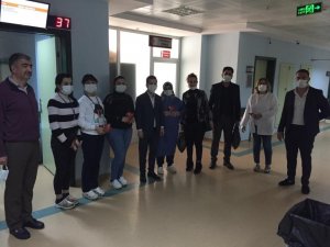 Diyarbakır’da kadın doğum hastanesi çalışanlarına ziyaret