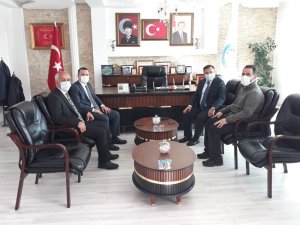 Van Büyükşehir Belediyesi heyetinden Başkan Ensari’ye ziyaret