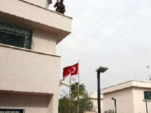 IŞİD Türk konsolosluğuna girdi!