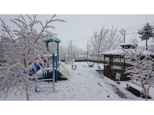 Bayburt’ta kar sonrası soğuk hava etkisini artırdı