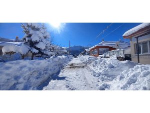 Tunceli’de karla kapanan tüm köy yolları açıldı