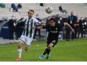 Bursaspor’da İsmail Çokçalış sakatlandı - Ümraniyespor maçında oynamasının zor olduğu öğrenildi