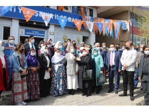 Diyarbakır’da AK Parti’ye dev katılım: 400 kişi AK Parti’li oldu