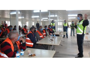 Hızlı Tren inşaatında görevli sürücülere jandarmadan eğitim