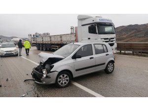Kırıkkale’de iki otomobil çarpıştı: 2 yaralı