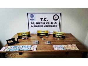 Balıkesir’de uyuşturucu operasyonunda 4 kişi tutuklandı