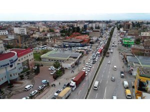 Köprü çalışması trafiği felç etti: 9 kilometrelik kuyruk oluştu