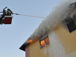 Tuzla'da depo yangını