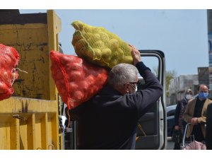 Ücretsiz soğan ve patates dağıtımı başladı