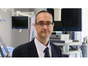 Prof. Dr. Tüzüner: "Kapalı karaciğer cerrahisi hastalara konforlu bir tedavi sağlıyor"