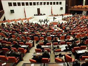 AKP Cumhurbaşkanı adayı için imza topluyor
