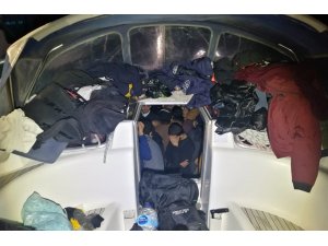 Yelkenli teknede 114 göçmen yakalandı