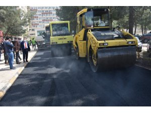 Bağlar Belediyesinden pandemi kahramanlarına asfalt hizmeti