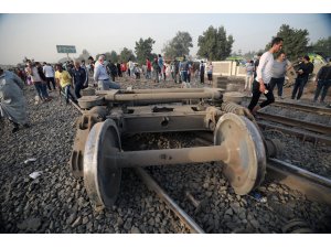Mısır’daki tren kazasında ölü sayısı 11’e yükseldi