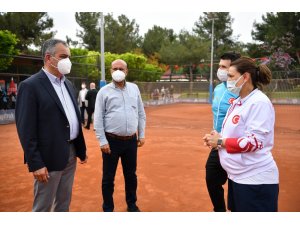 Türkiye İşitme Engelliler Tenis Milli Takımı HayatPark kortlarında