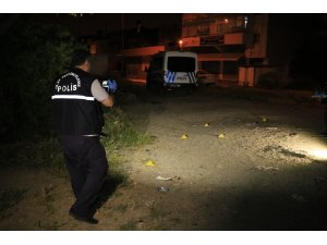 Adana’da sokak ortasında silahlı kavga: 1 yaralı