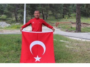 Osmancıklı pehlivan 41 yıldır güreş tutuyor