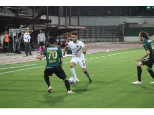 Süper Lig: A. Hatayspor: 0 - Denizlispor: 0 (İlk yarı)