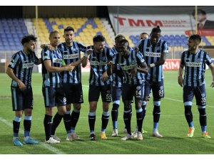 TFF 1. Lig: Menemenspor: 0 - Adana Demirspor: 3 (İlk yarı sonucu)