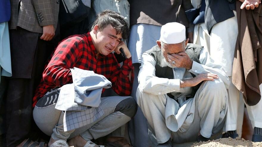 Afganistan’da otobüse bombalı saldırı: Onlarca ölü ve yaralı var