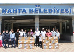 Kahta’daki Çölyak hastalarına gıda yardımı yapıldı