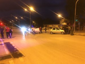 Osmaneli’nde iki otomobil çarpıştı: 1 yaralı
