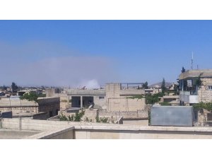 Esad rejiminden İdlib kırsalına topçu saldırısı: 2 ölü, 3 yaralı
