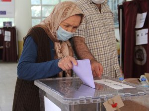 İzmir’de 23 mahallede muhtarlık seçimi yapılıyor