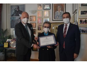 TÜSİAV’dan HASVAK Kurucu Genel Başkanı Engin Öztürk’e şükran belgesi