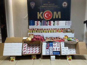 Hatay’da kaçak sigara malzemeleri ele geçirildi