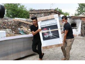 Manisa Büyükşehir'den evi yanan ailelere destek - Vimarsana News