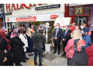 AK Parti Kadın Kolları’ndan Türk Kızılayı’na kan bağışı