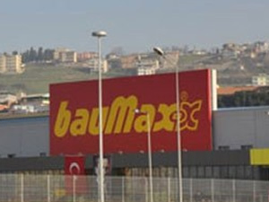 bauMax İstanbul'a veda etti