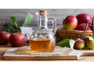 "Elma sirkesi, cilt lekeleri ve saç kırıklarına karşı doğal çözüm sunuyor"
