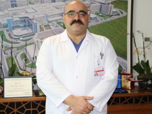 Ankara Şehir Hastanesi Koordinatör Başhekimi Op. Dr. Surel: “Açtığımız kadar randevu oluşuyor, onda da yüzde 100’e yakın bir oranda aşılama gerçekleşiyor”