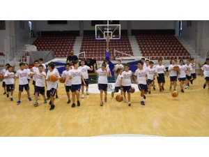 Aliağa Belediyesi Yaz Spor Okulları 21 Haziran’da başlıyor