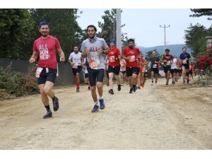 Dağyenice Ultra Maratonu’na bin sporcu katıldı