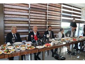 CHP Genel Başkanı Kılıçdaroğlu Kılıçdaroğlu: “HDP Genel Başkanı ‘İttifak yapmayacağız’ dedi”