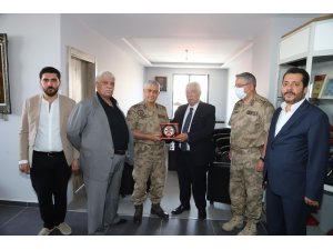 Orgeneral Çetin’den Paşa Kurşunluoğlu’na ziyaret