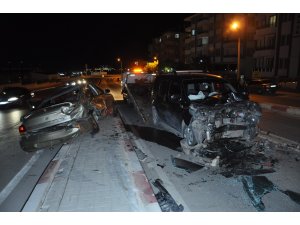 Karaman’da otomobil ile hafif ticari araç çarpıştı: 2 yaralı