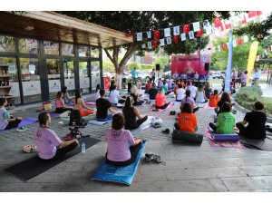 Uluslararası Yoga Günü Mezitli’de kutlandı