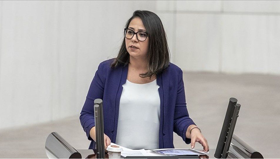 CHP İstanbul Milletvekili Sera Kadıgil, partisinden istifa etti