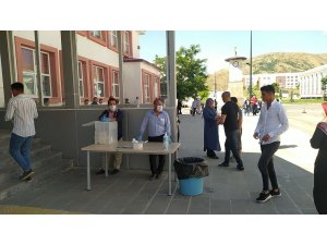 Bitlis’te YKS’nin ikinci oturumu başladı