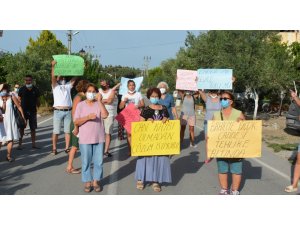 Dikilili vatandaşlar, belediyeye tepki gösterip "yol" eylemi yaptı - Vimarsana News
