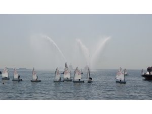 Tekirdağ’da denizcilik bayramına özel muhteşem gösteri