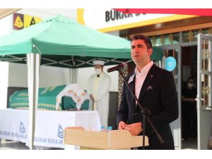 Ülkü Bora, Kartal'da dualarla son yolculuğuna uğurlandı - Vimarsana News