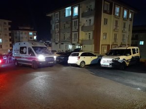 Çevik kuvvet polisi beylik tabancasıyla kendini vurdu