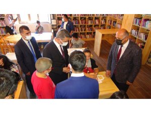 Doğanşehir yeni kütüphanesine kavuştu