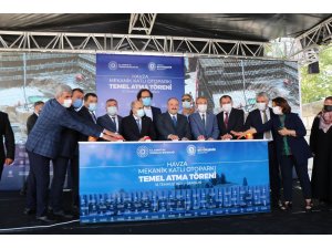 Bakan Varank: “CHP sadece vatandaşın gözünü boyayacak işlere imza atar”